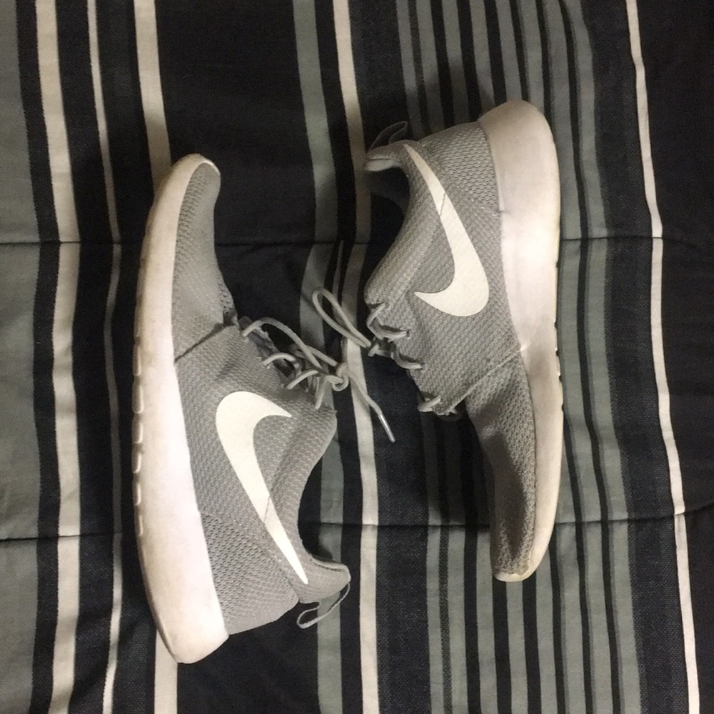 Grey on White Nike Roshes